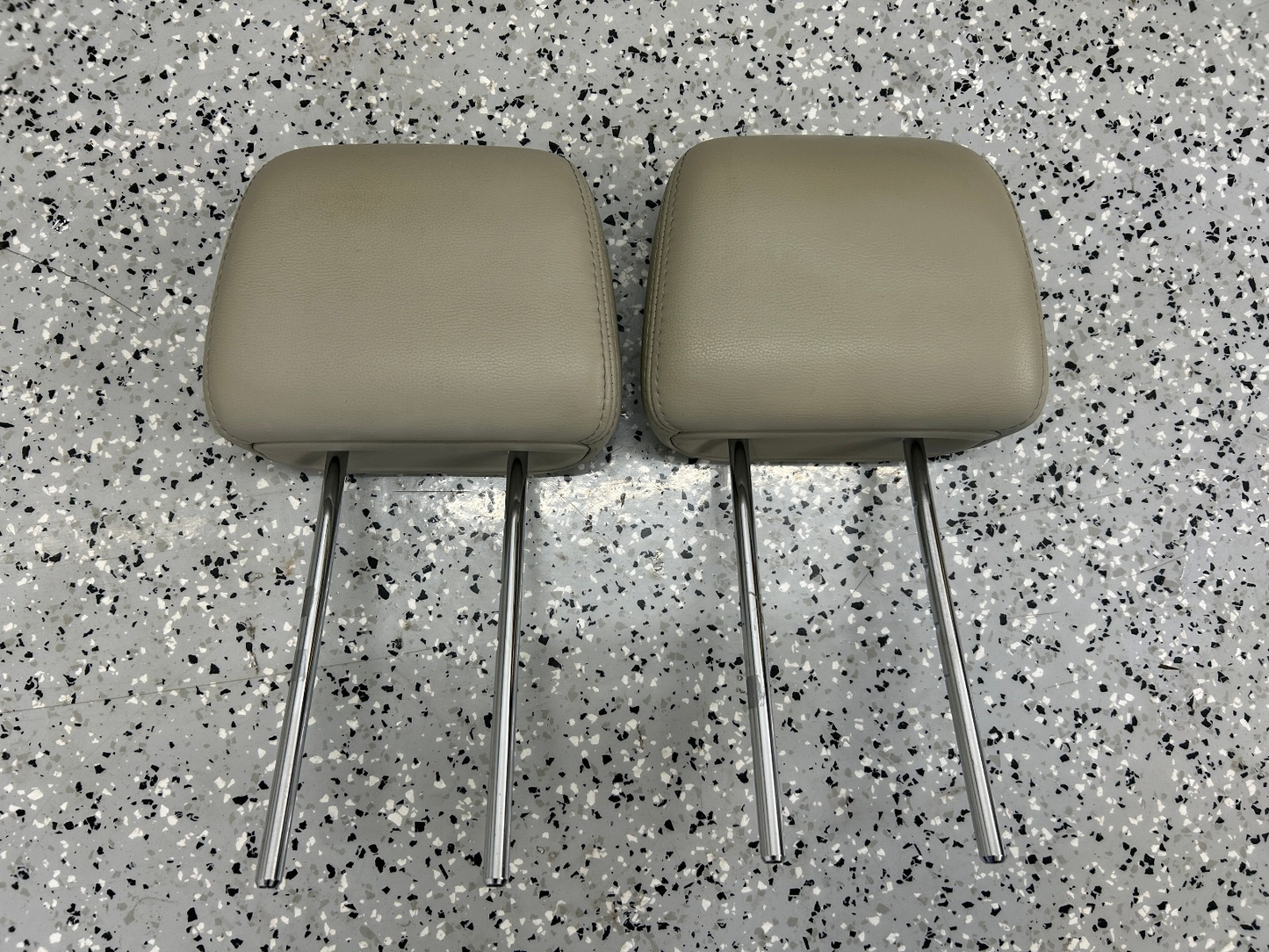 2011-2012 Subaru Outback Legacy Front Leather Tan Head Rest Headrest Set OEM