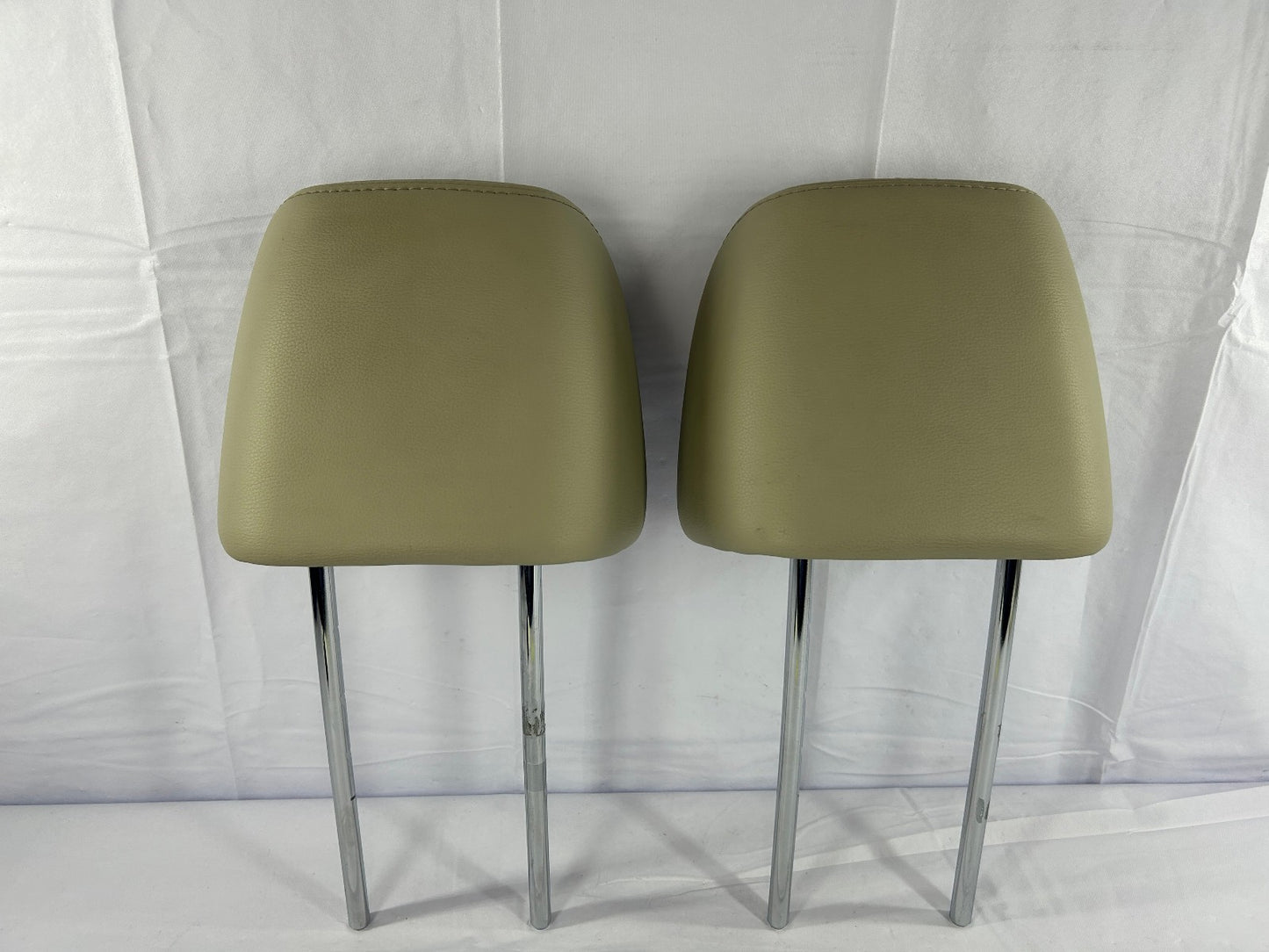 2011-2012 Subaru Outback Legacy Front Leather Tan Head Rest Headrest Set OEM