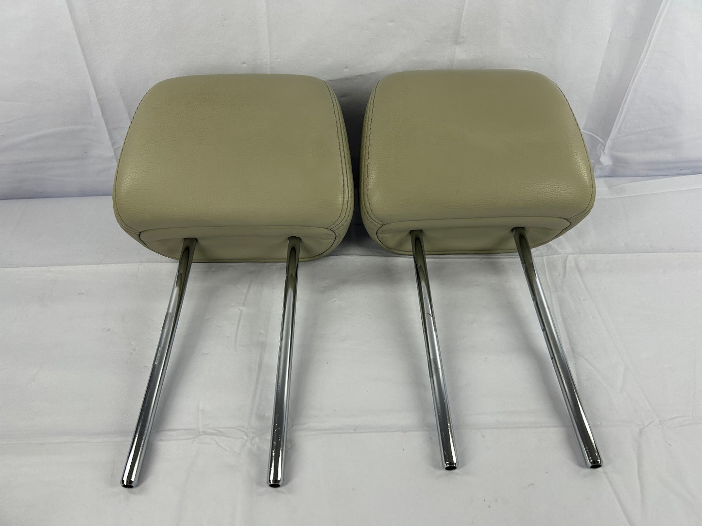 2011-2012 Subaru Outback Legacy Front Leather Tan Head Rest Headrest Set OEM