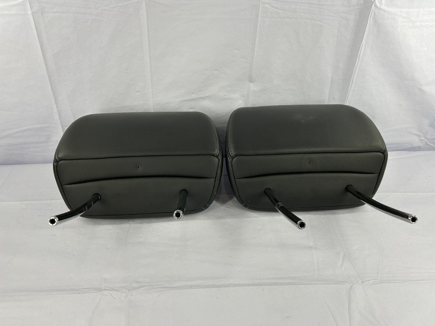 2008-2011 Subaru Tribeca Front Seat Head Rest Headrests Set Leather Black OEM