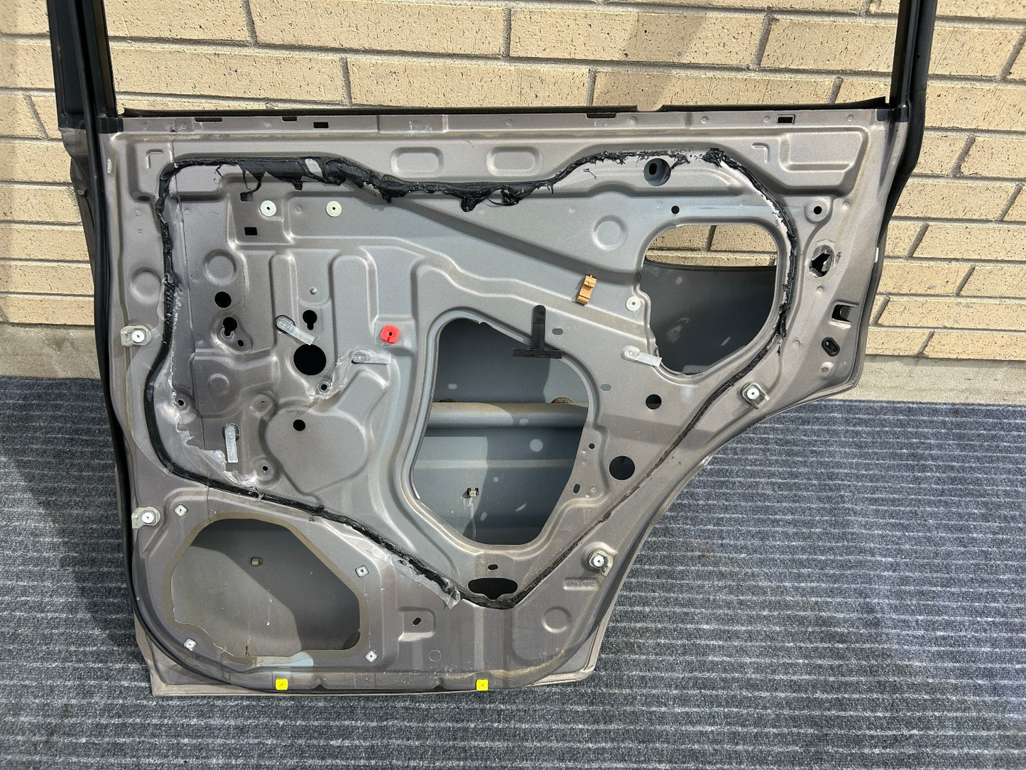1998-2002 Lexus LX470 Right Rear Door Shell 1C2 Smoky Topaz Mica 67003-60251