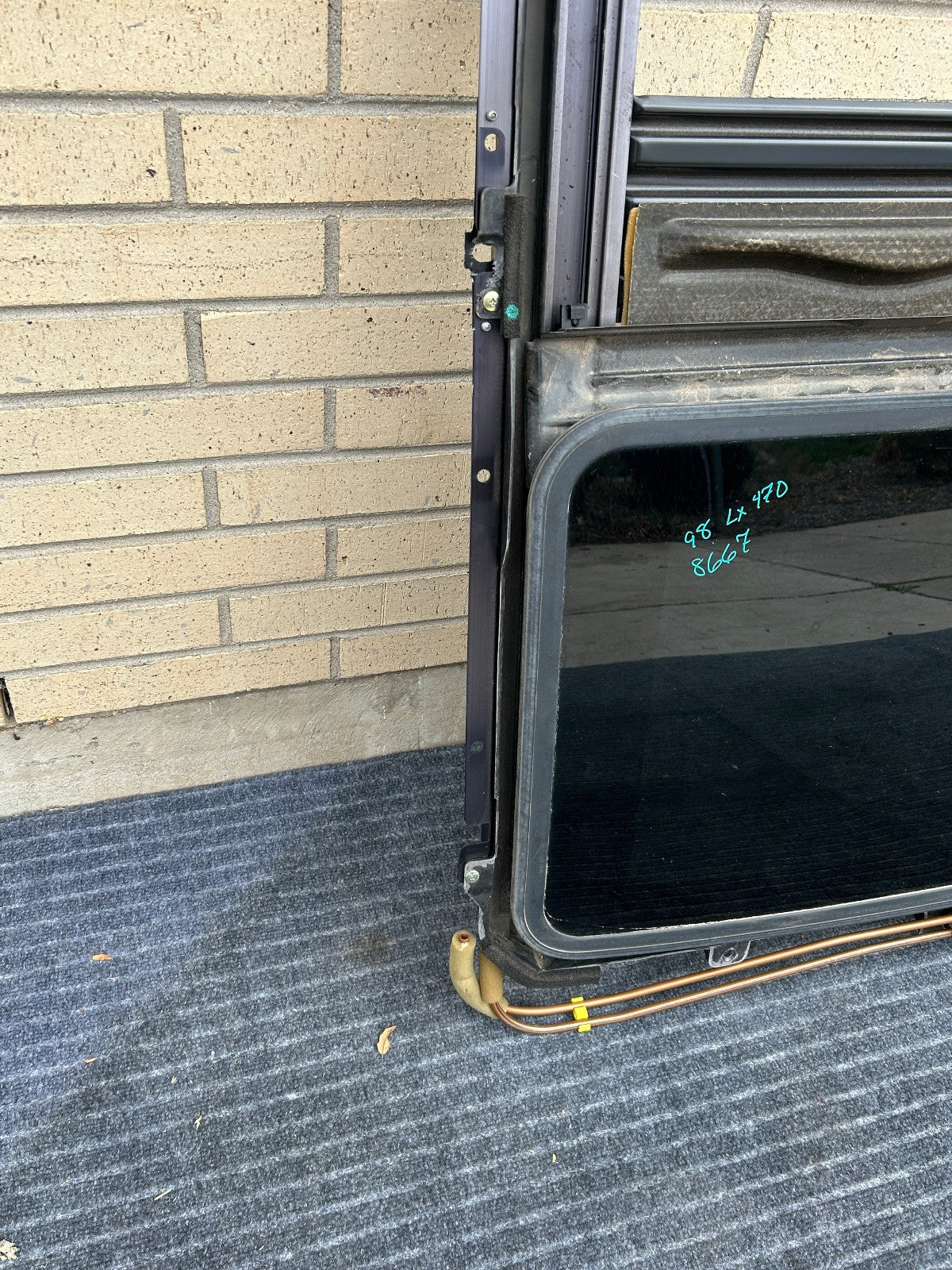 1998-2002 Lexus LX470 Sunroof Glass Assembly Glass Frame Beige Shade 63233-60021