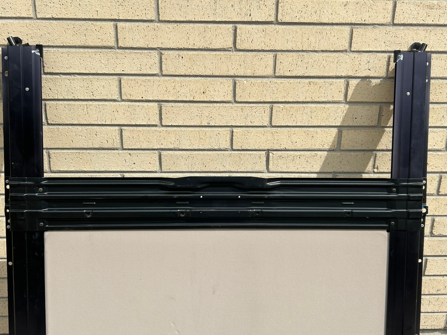 1998-2002 Lexus LX470 Sunroof Glass Assembly Glass Frame Beige Shade 63233-60021