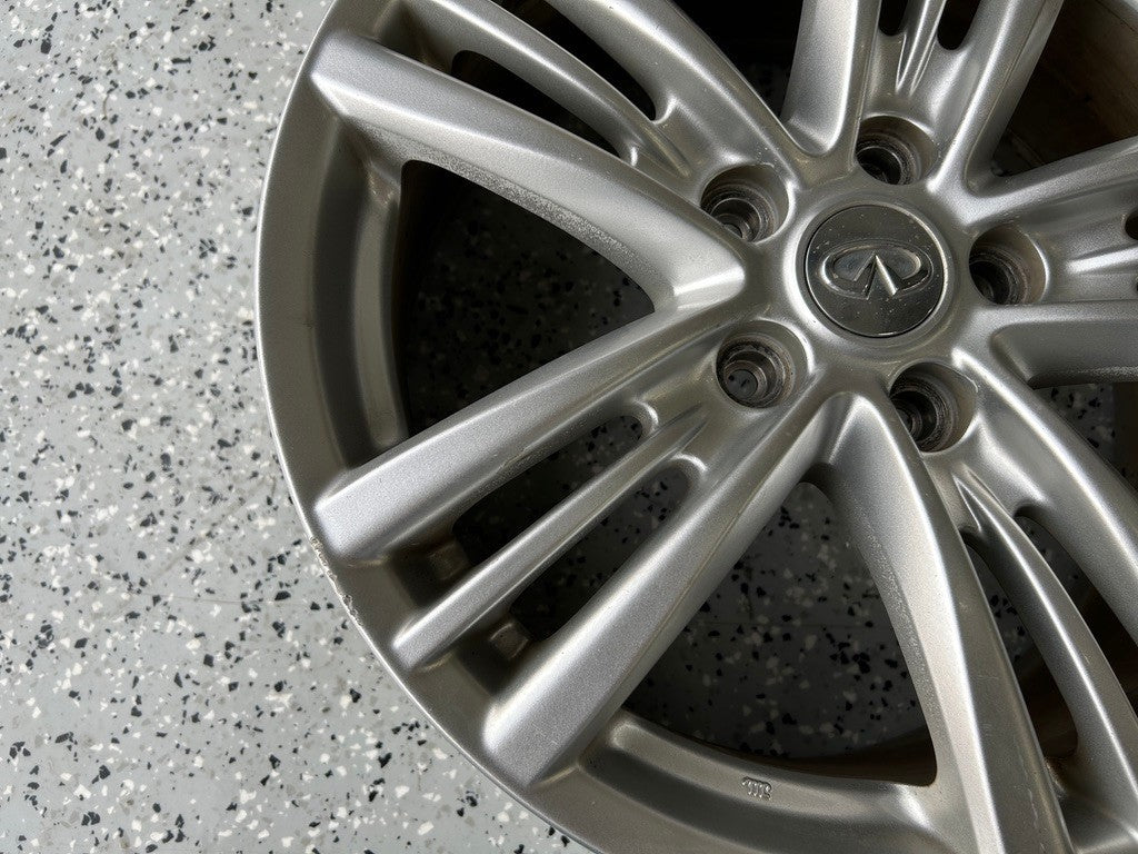 Infiniti Rim Wheel 17X7-1/2 J 17-INCH Alloy 5 Triple Spoke with Tpms Sensor OEM