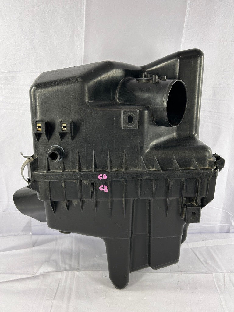 2000-2003 Toyota Sienna Air Intake Resonator Box 17700-0A170 OEM