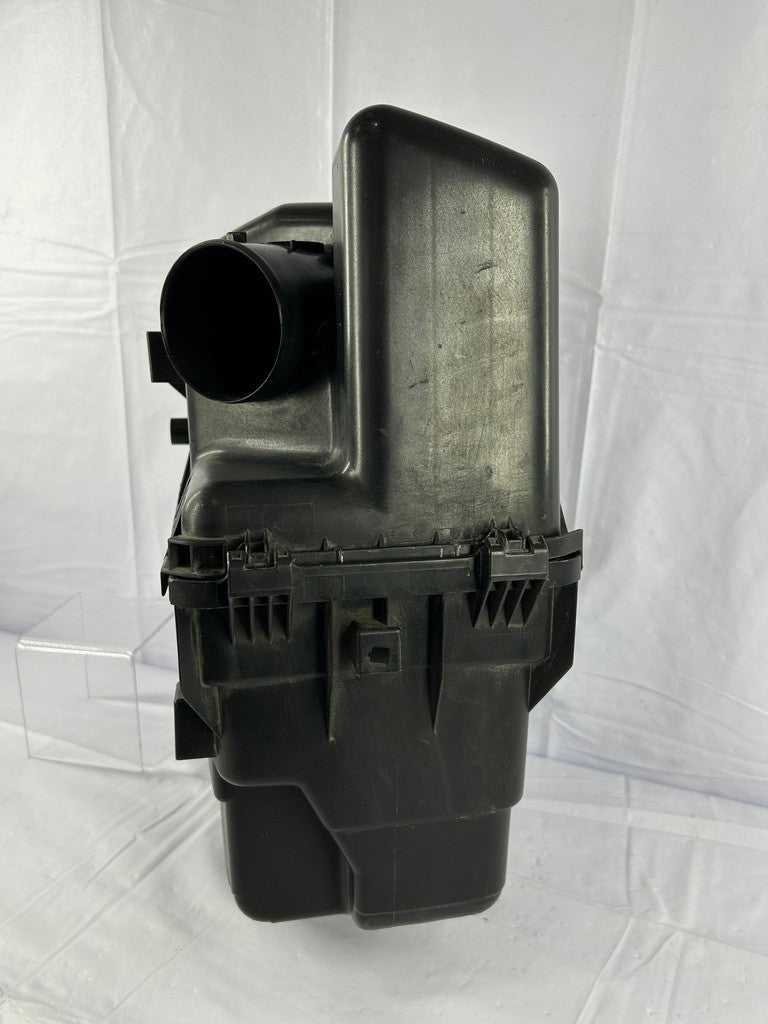 2000-2003 Toyota Sienna Air Intake Resonator Box 17700-0A170 OEM
