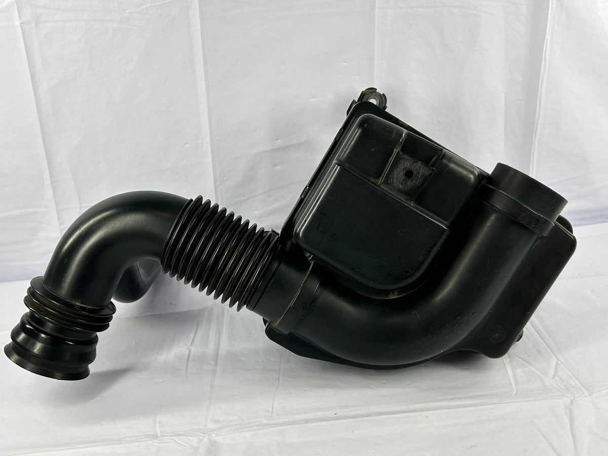 2003-2004 Subaru Forester Engine Air Intake Resonator & Hose OEM 46043SA000