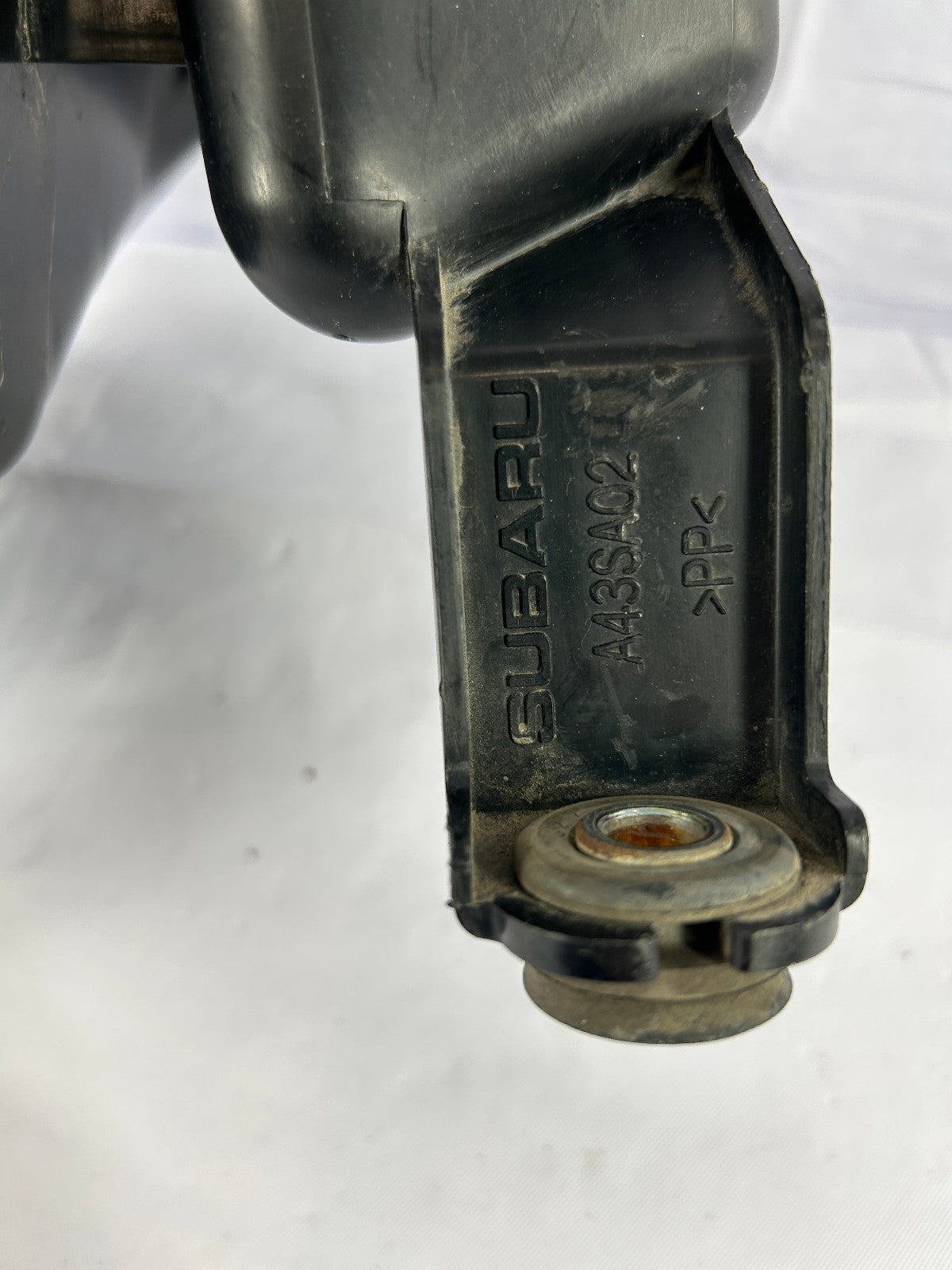 2003-2004 Subaru Forester Engine Air Intake Resonator 46043SA000 OEM