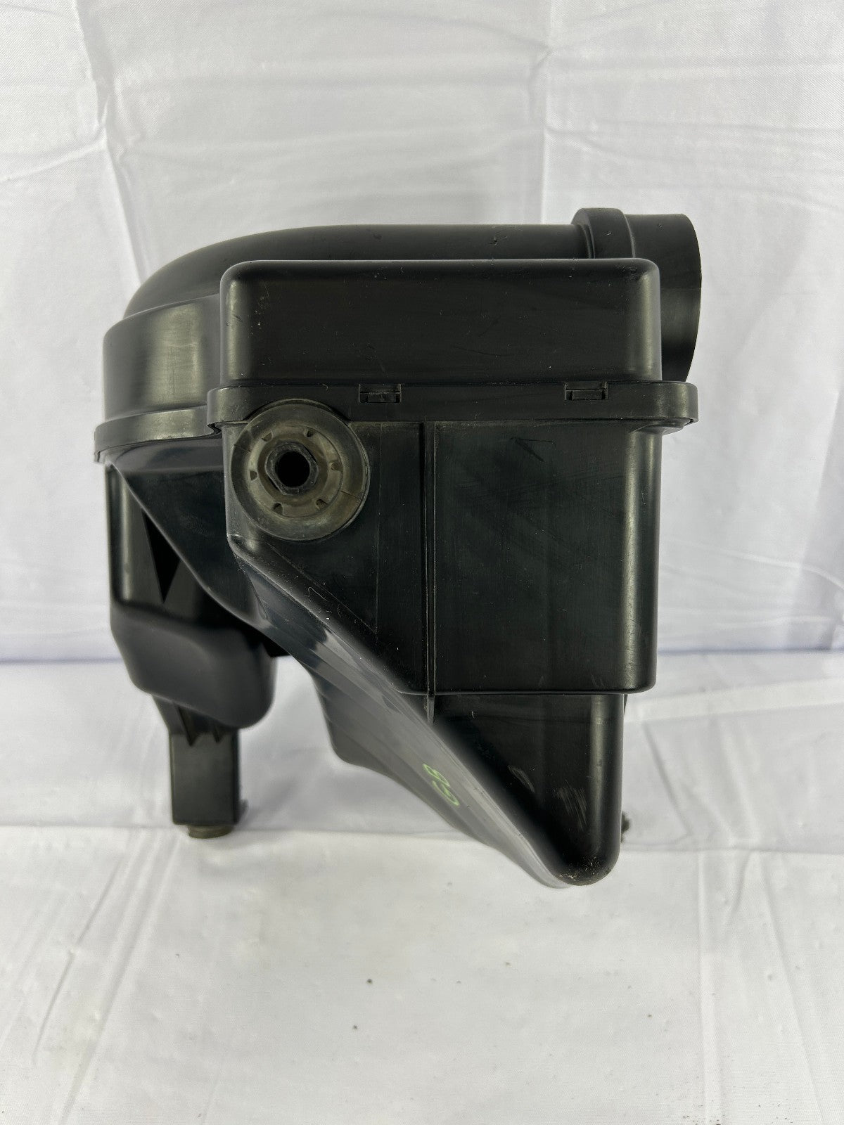 2003-2004 Subaru Forester Engine Air Intake Resonator 46043SA000 OEM