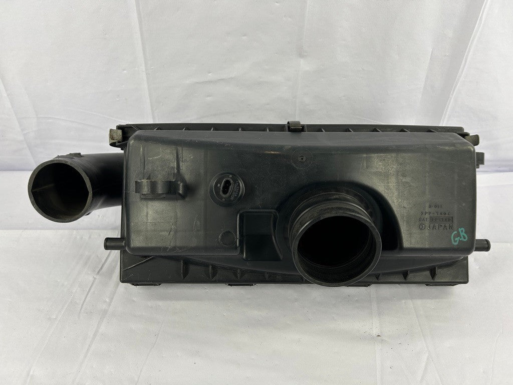 2002-2004 Subaru Impreza Wagon Air Filter Intake Cleaner Housing OEM