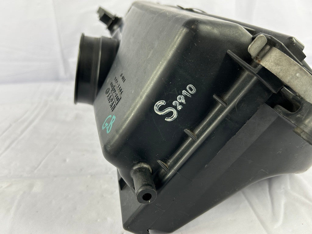 2002-2004 Subaru Impreza Wagon Air Filter Intake Cleaner Housing OEM