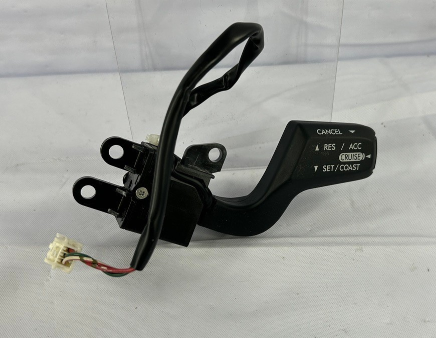 2005-2007 Subaru Outback Legacy Cruise Control Switch Stalk OEM