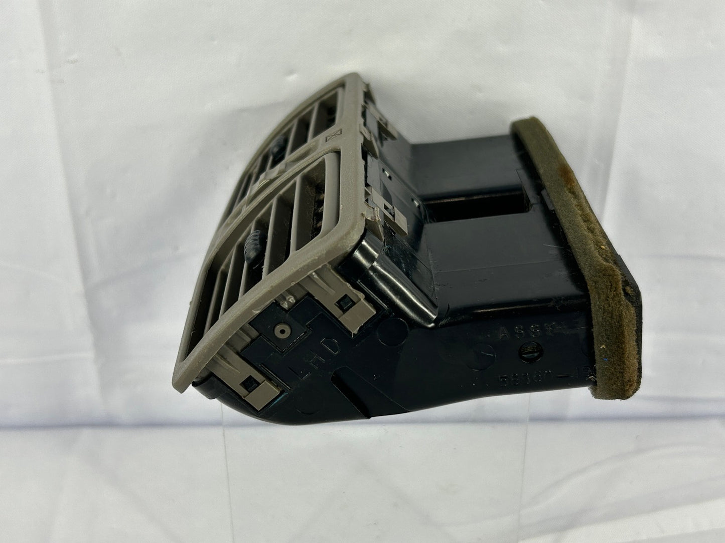 1999-2003 Lexus RX300 Rear Center Console Dual Air A/C Vent 58860-48010 OEM