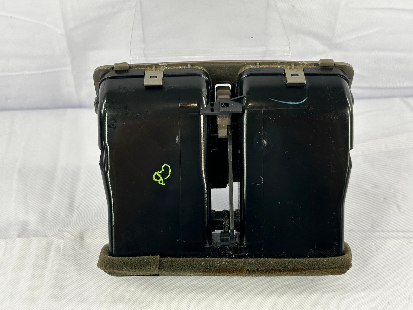 1999-2003 Lexus RX300 Rear Center Console Dual Air A/C Vent 58860-48010 OEM