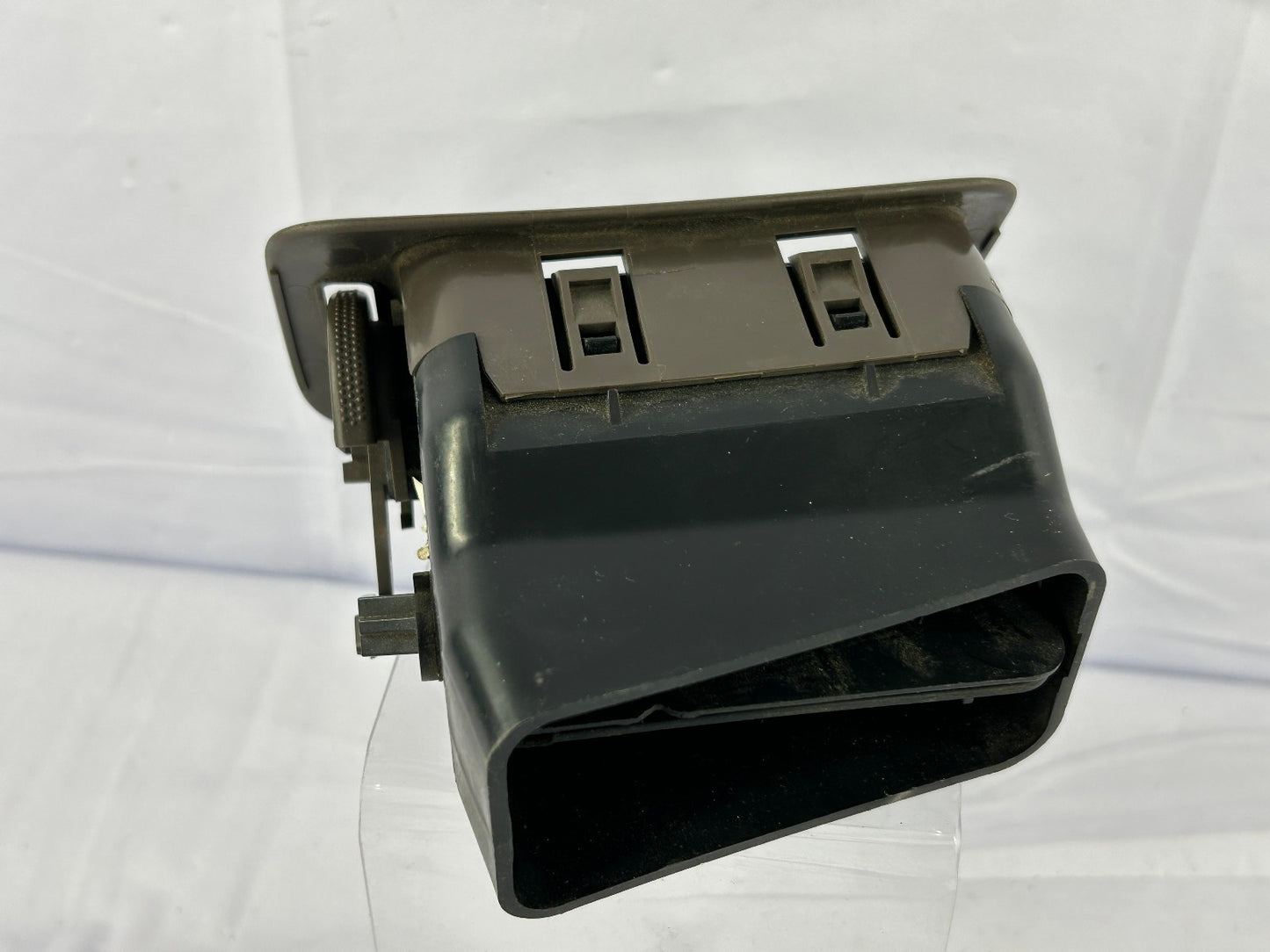2000-2004 Subaru Outback Right Dash Vent HVAC AC Heater Brown Register OEM