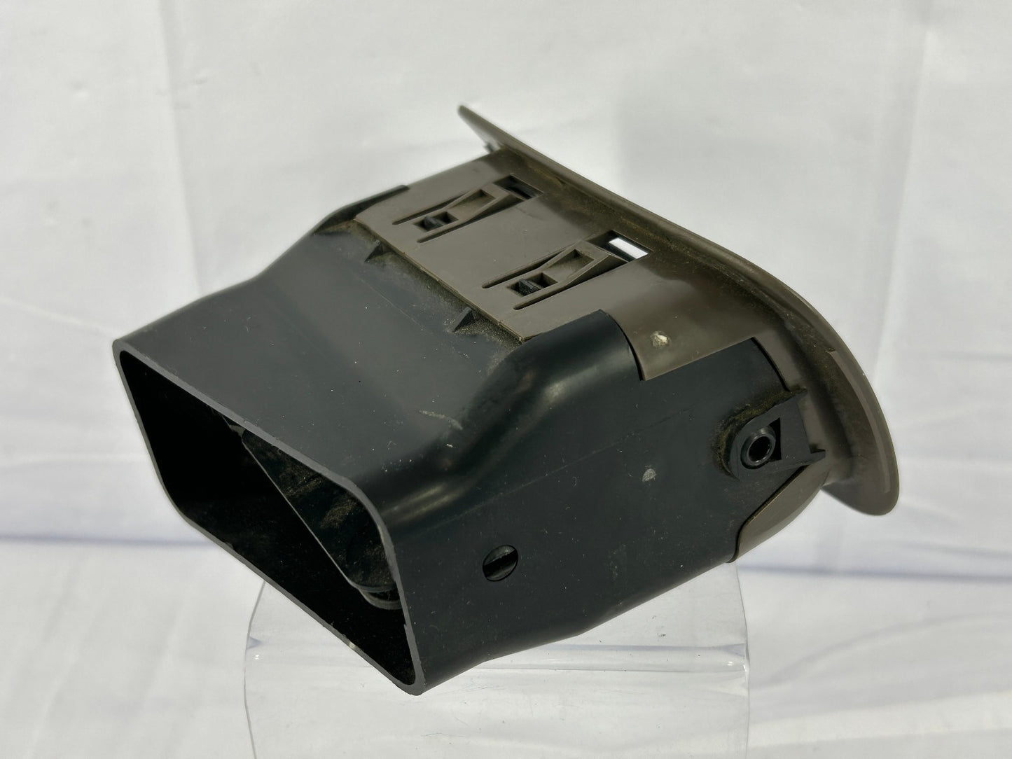2000-2004 Subaru Outback Right Dash Vent HVAC AC Heater Brown Register OEM