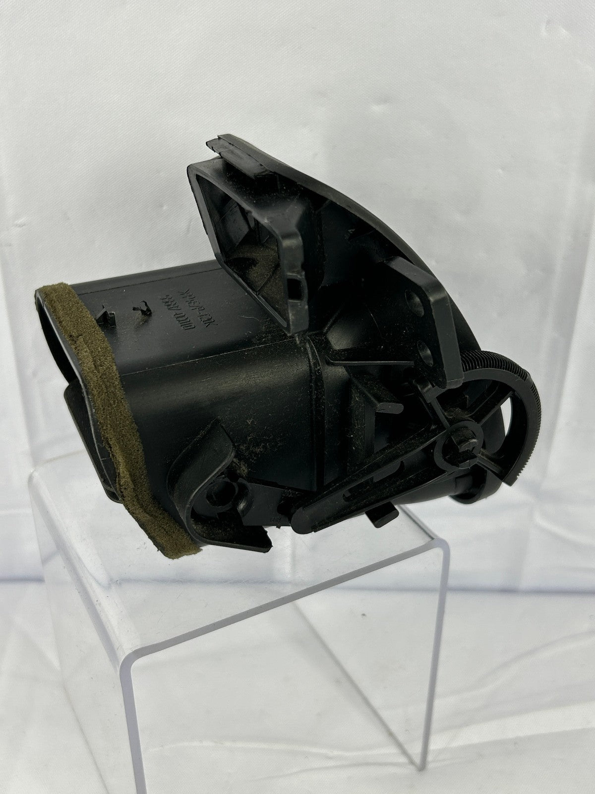2001-2007 Toyota Sequoia Front Right Dash Vent Outer AC Heater Air Register OEM