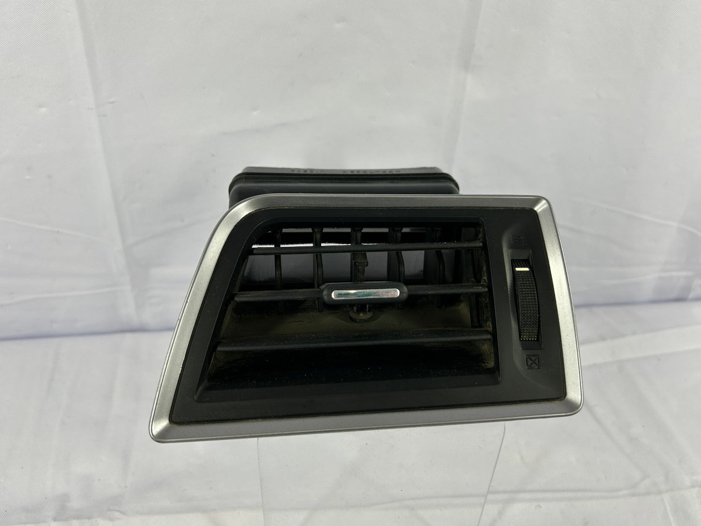 2015-2017 Subaru Outback Right Dash AC Heat Vent Register Trim Grille OEM