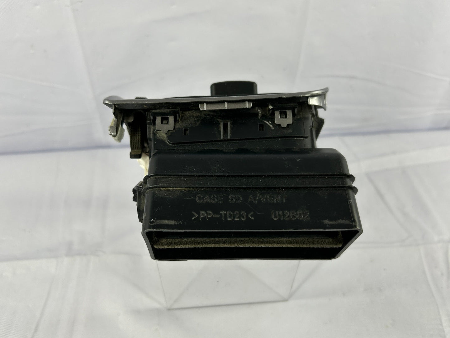 2015-2017 Subaru Outback Right Dash AC Heat Vent Register Trim Grille OEM