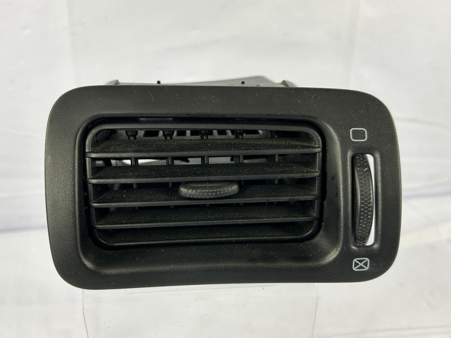 2000-2004 Subaru Outback Right Dash Vent HVAC AC Heater OEM