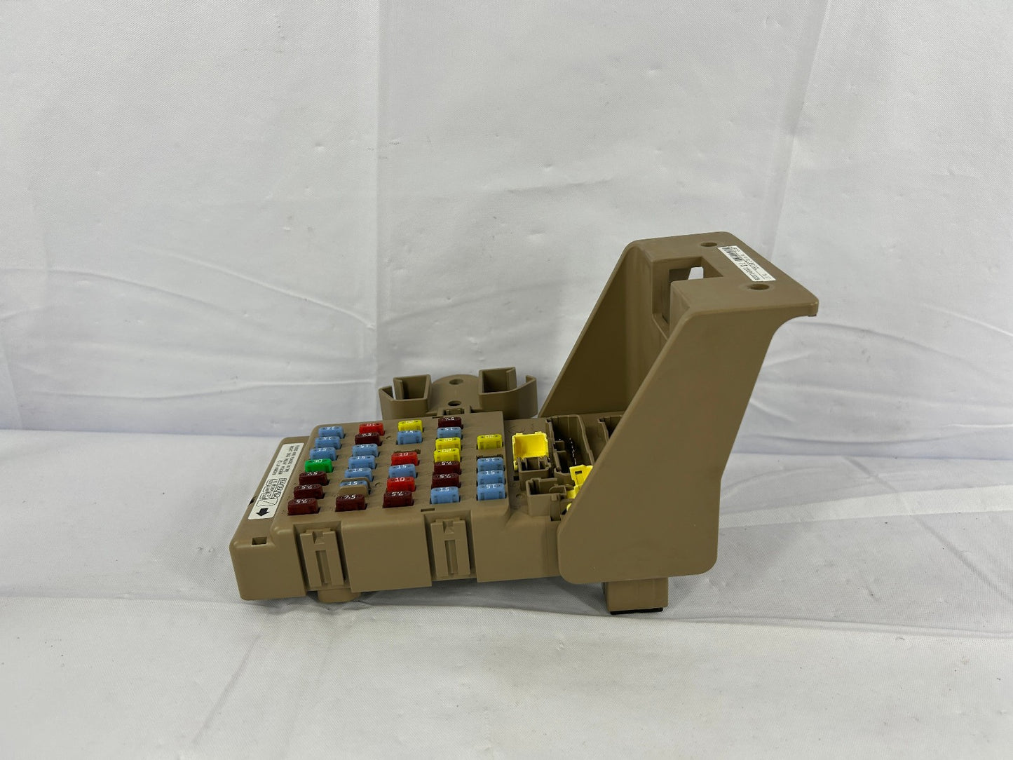 2007-2009 Subaru Outback Cabin Fuse Box Junction Block 82201AG02C OEM