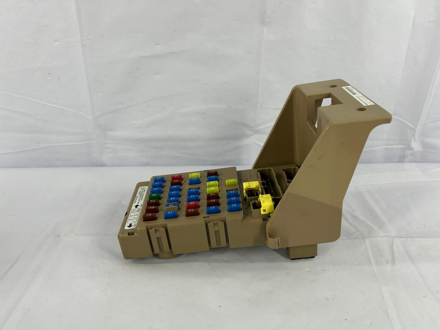 2006-2007 Subaru Legacy Outback Fuse Box Panel 82201AG02B OEM