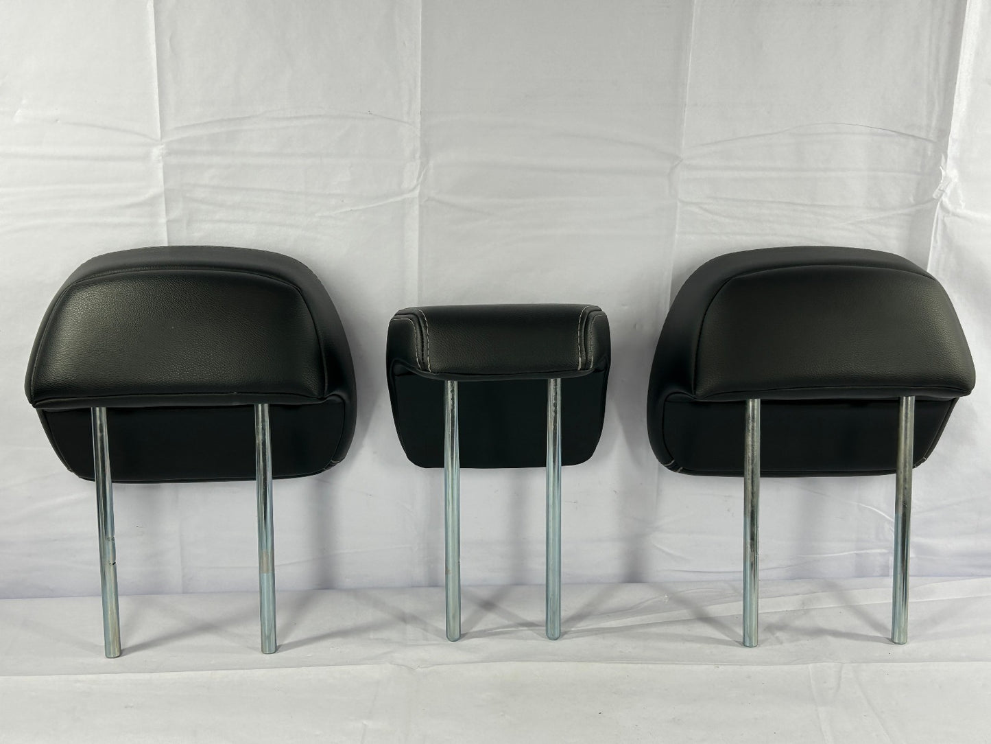 2007-2010 Mitsubishi Outlander Second Row Headrest Set Black Leather OEM