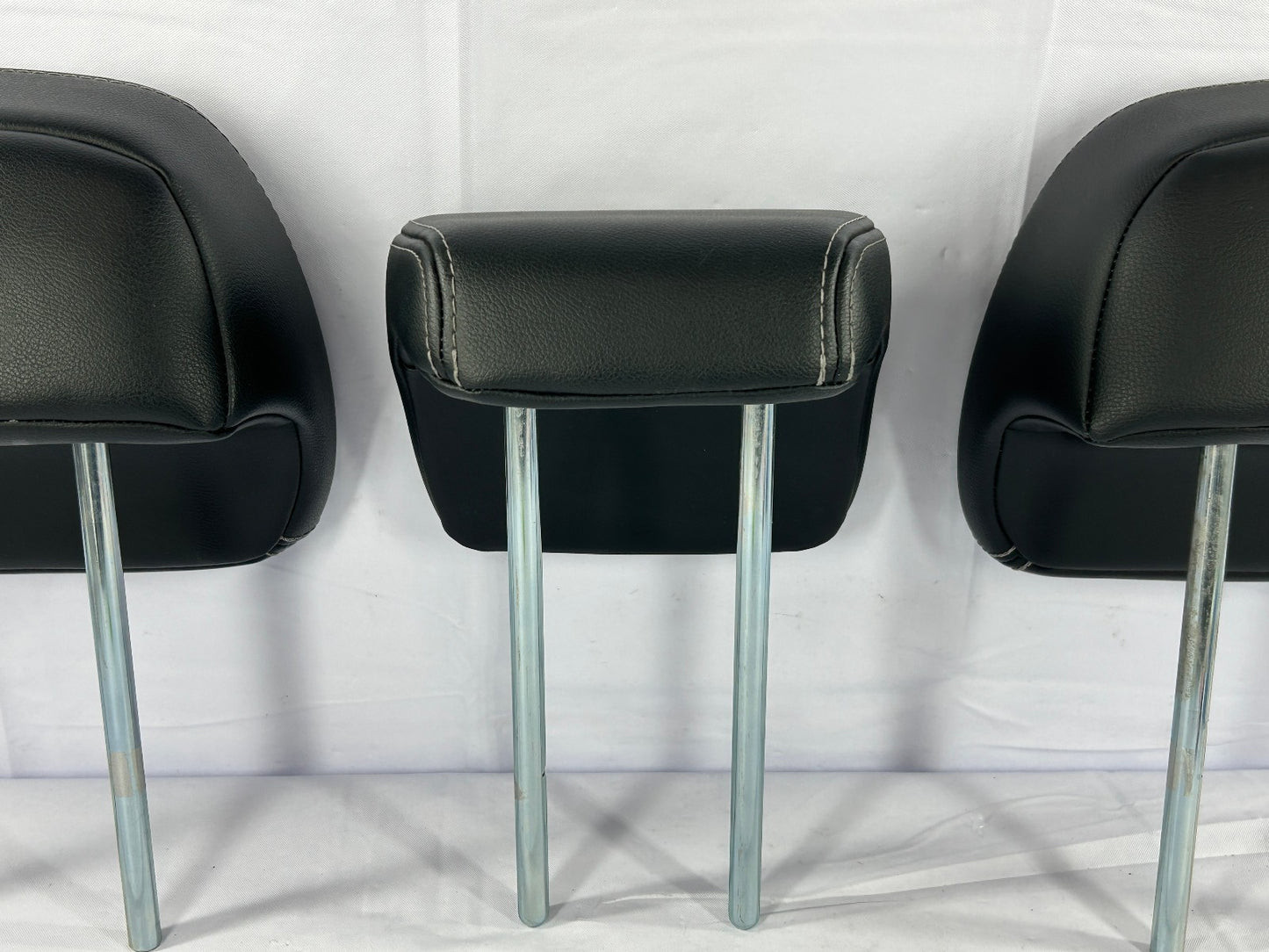 2007-2010 Mitsubishi Outlander Second Row Headrest Set Black Leather OEM