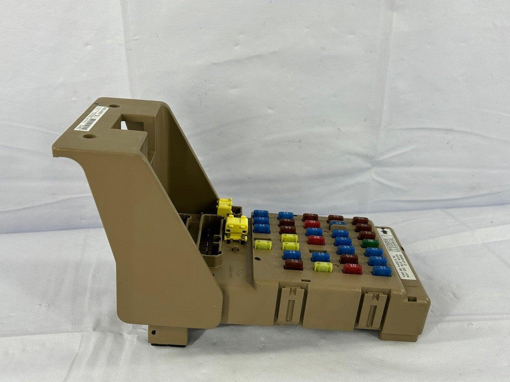 2008-2009 Subaru Outback Cabin Fuse Box Junction Block 82201AG05A OEM