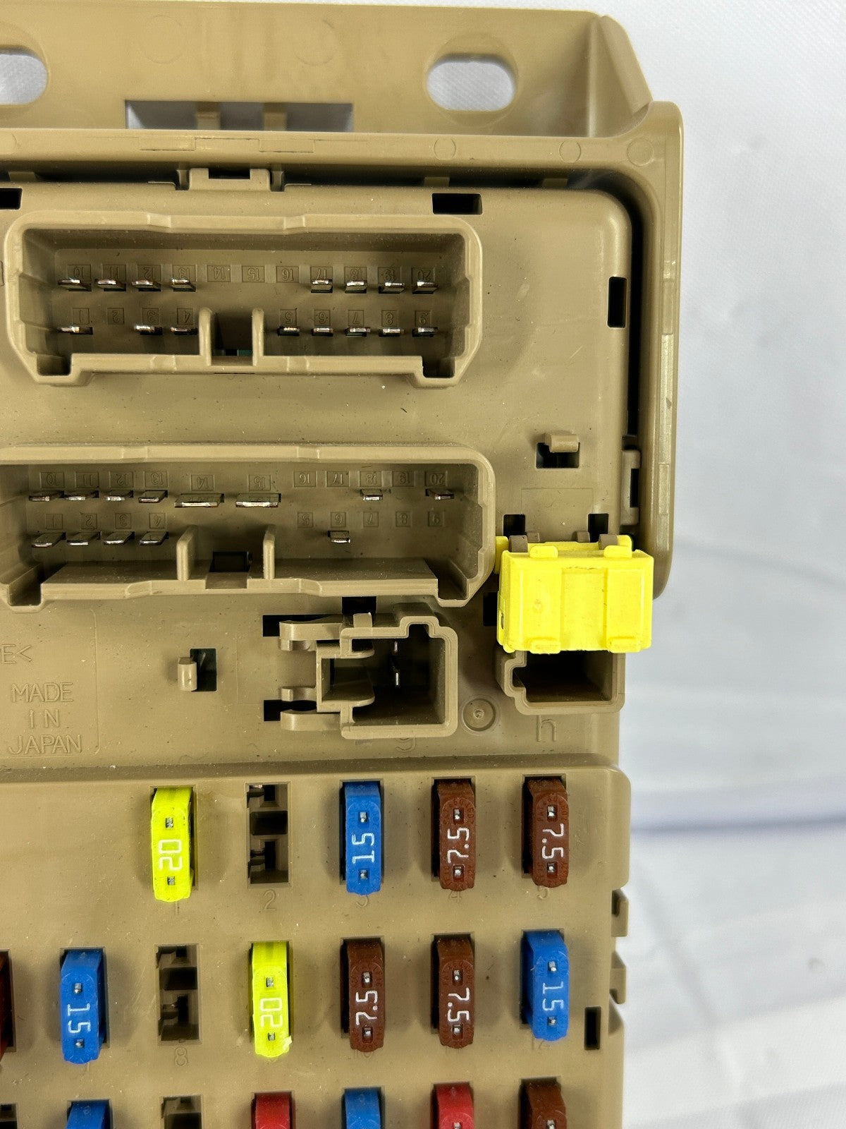 2007 Subaru Tribeca Fuse Box Relay Junction Box 82290XA00A OEM