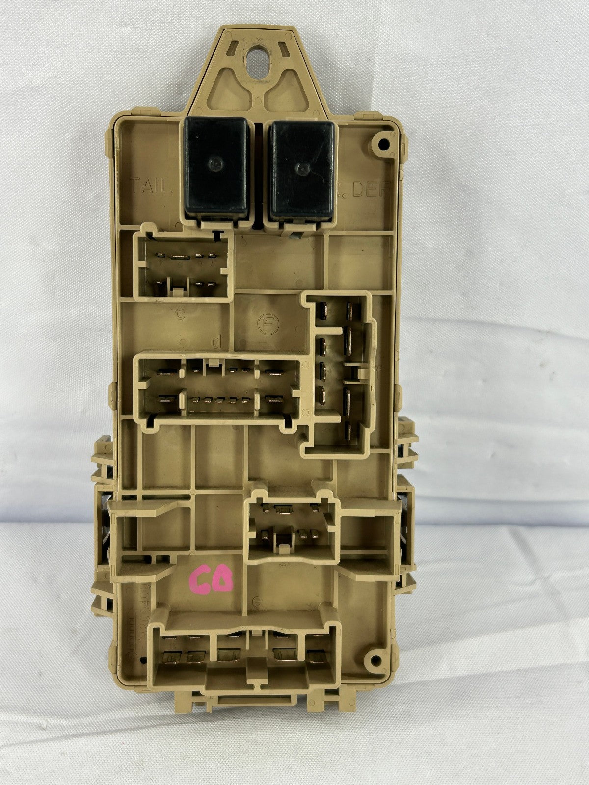 1998-2002 Subaru Forester Fuse Box Relay Junction Box 82201FC000  OEM