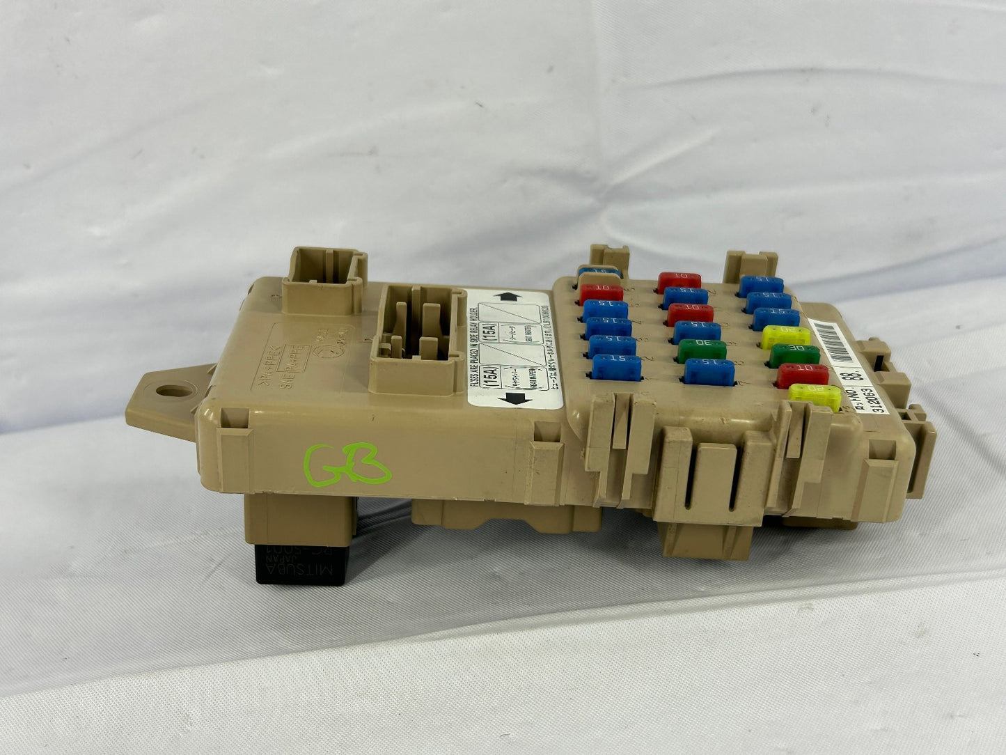 2003-2004 Subaru Forester Fuse Box Relay Junction Box 82201SA000 OEM
