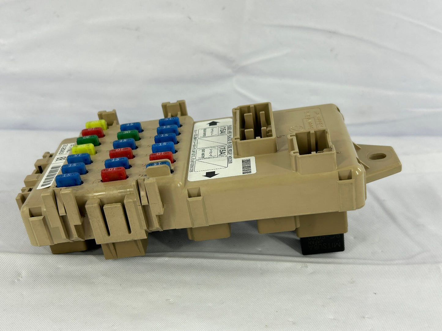 2003-2004 Subaru Forester Fuse Box Relay Junction Box 82201SA000 OEM