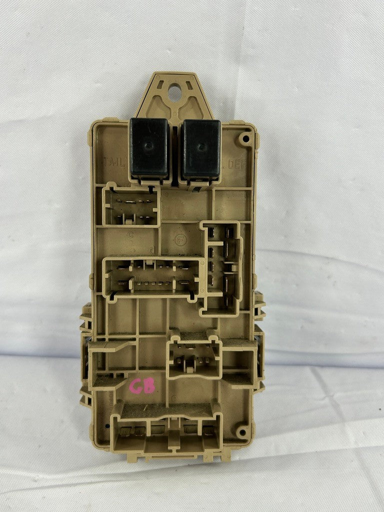 2003-2004 Subaru Forester Fuse Box Relay Junction Box 82201SA000 OEM