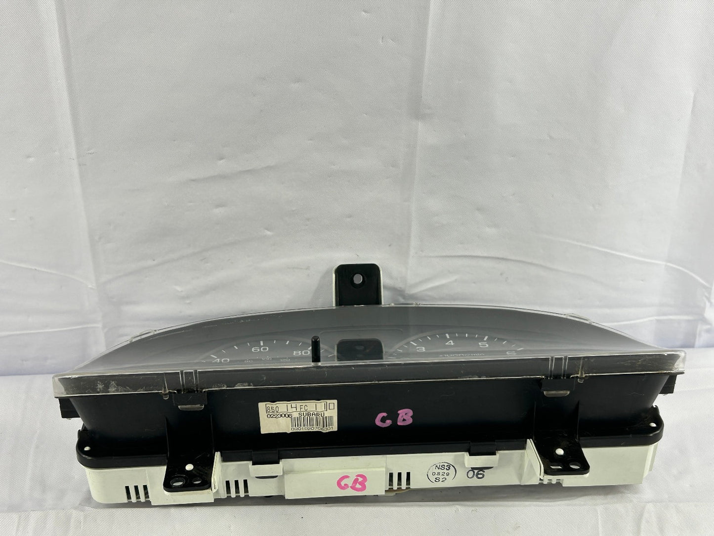 1999-2000 Subaru Forester AT Instrument Cluster Speedometer 85014FC110 129K OEM