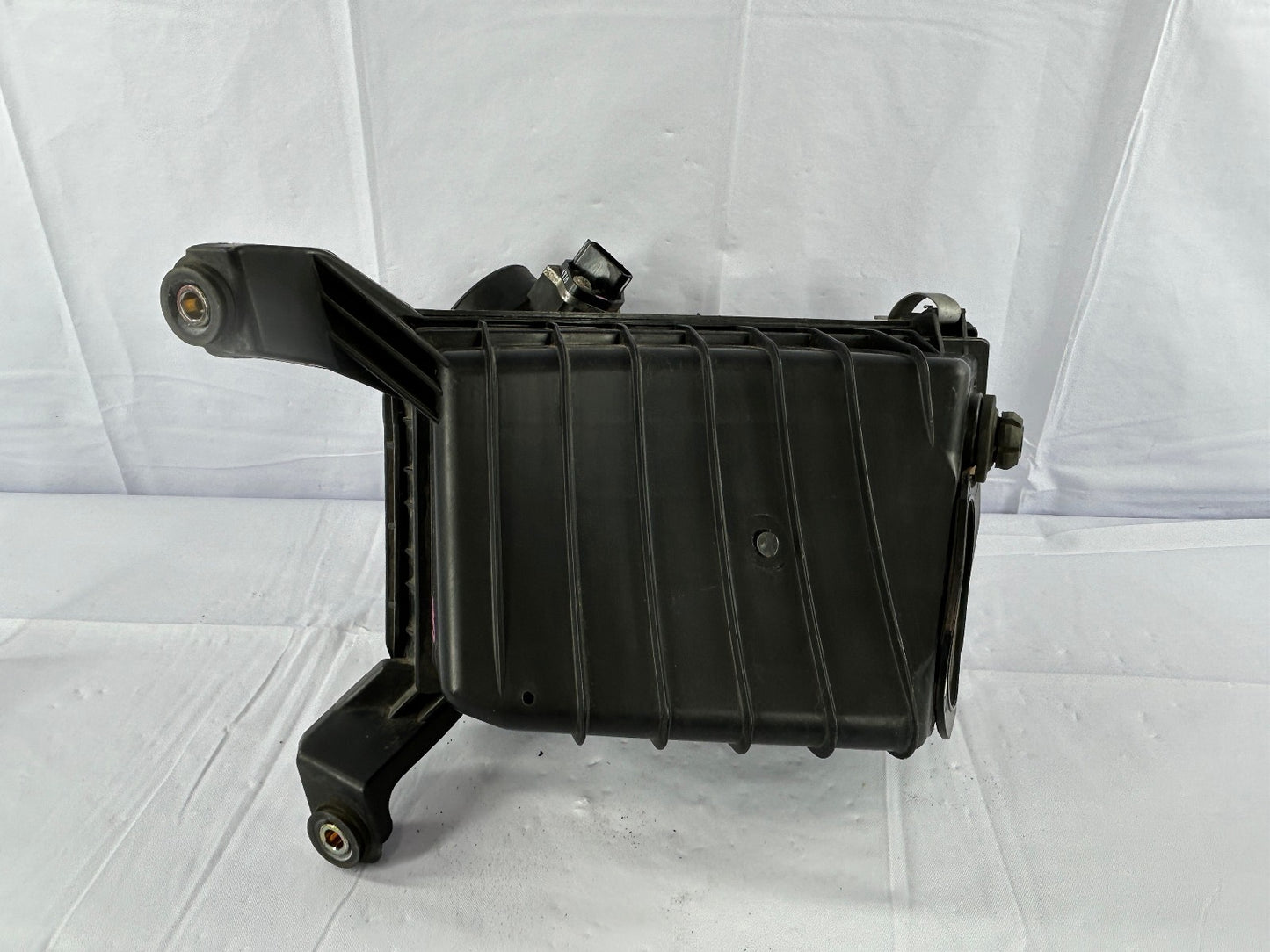 1998-1999 Subaru Forester Air Cleaner Assembly OEM Black 46053AC080 OEM