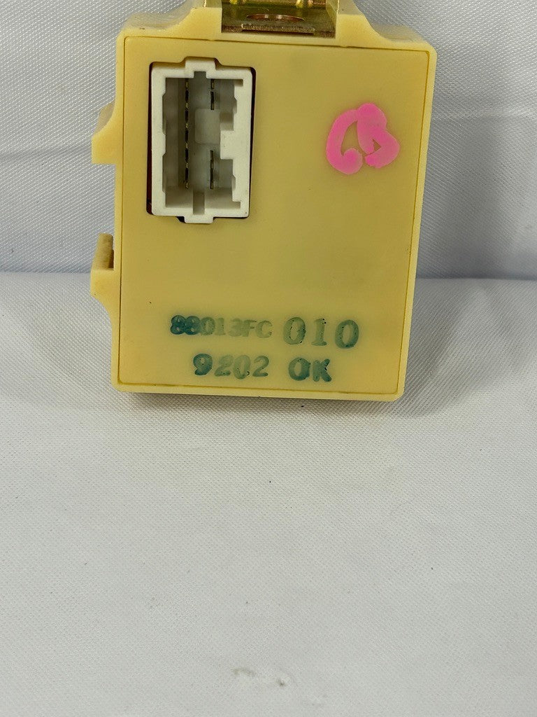 1998-2002 Subaru Forester Key Warning Module 88013FC010 OEM