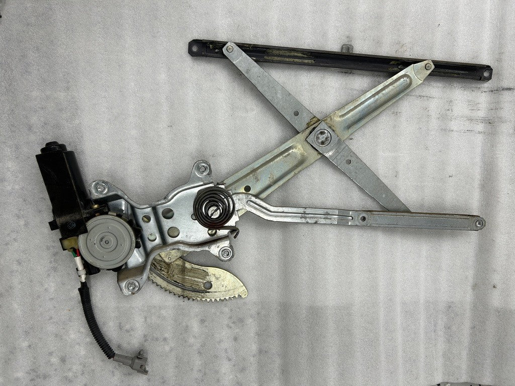 1992-1995 TOYOTA 4RUNNER Right Front Window Motor with Regulator OEM