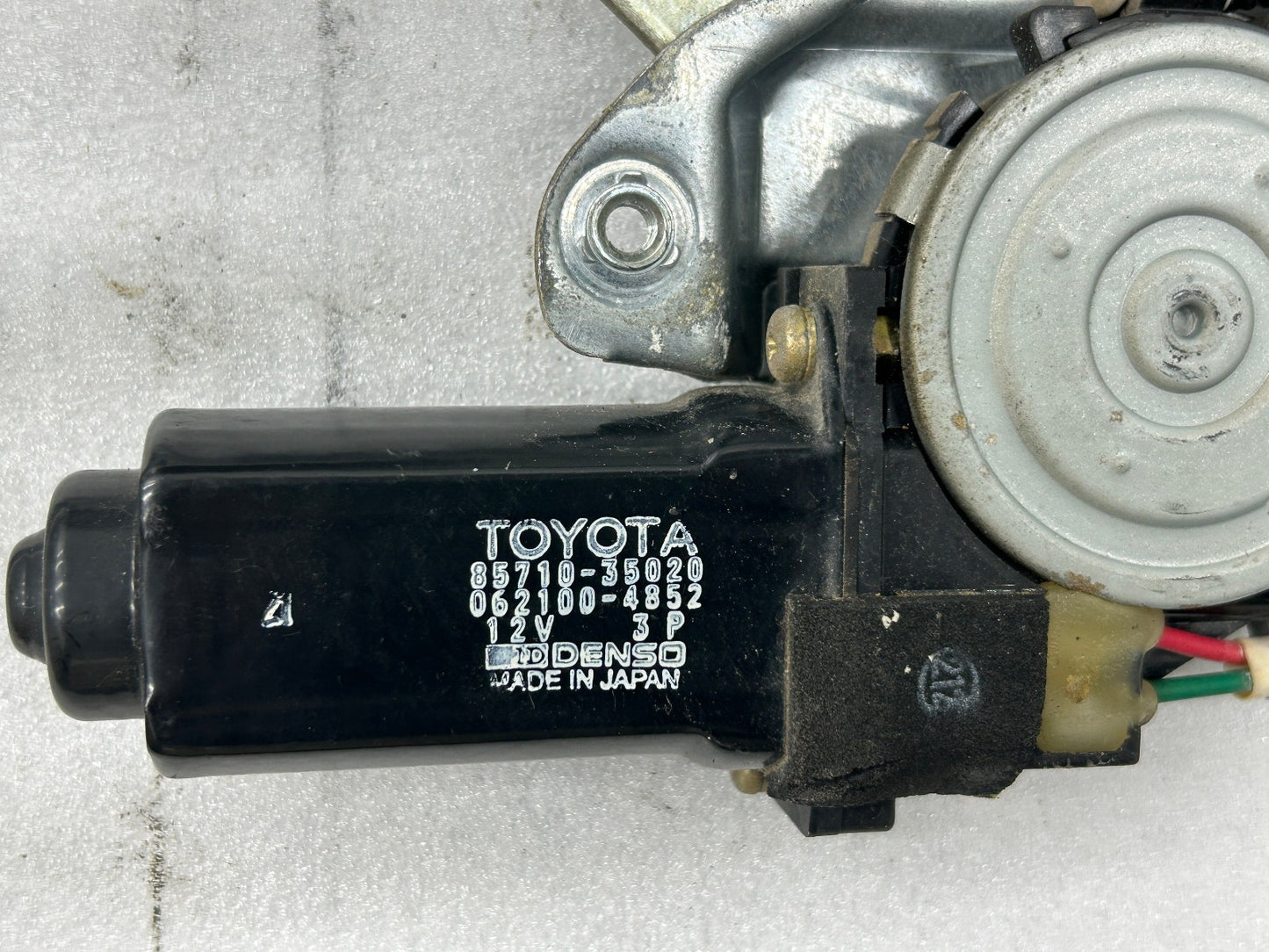 1992-1995 TOYOTA 4RUNNER Right Rear Window Motor with Regulator OEM