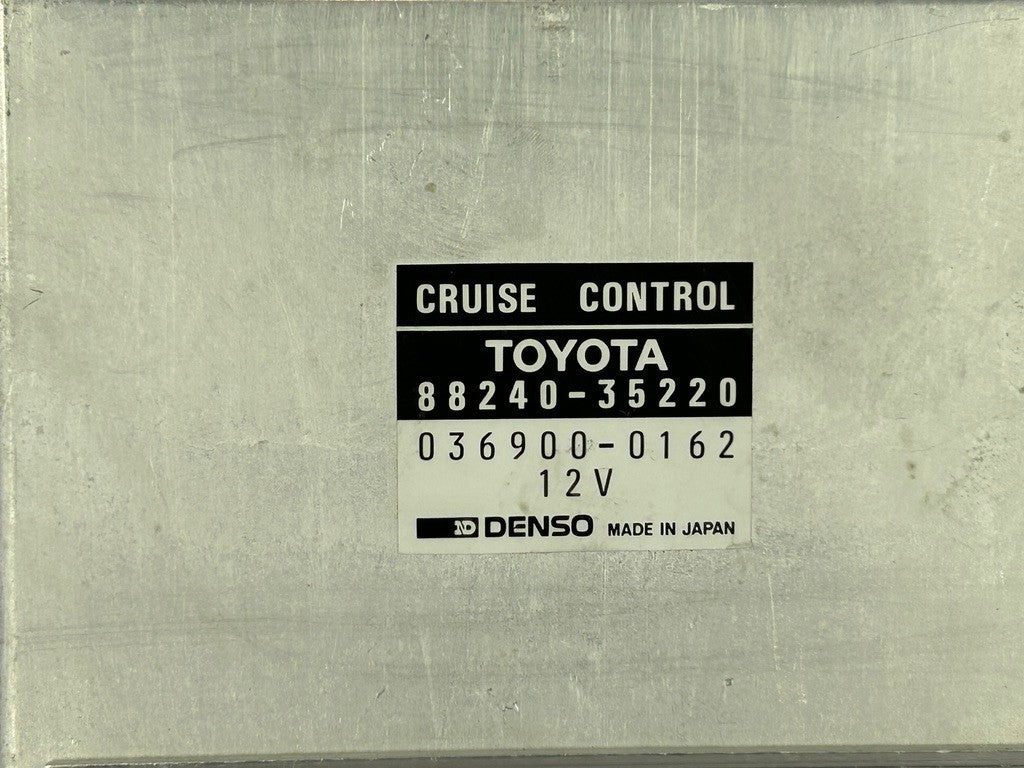 1994-1995 Toyota 4Runner OEM Cruise Control Module 88240-35220 OEM
