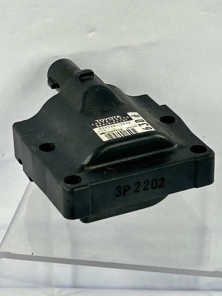 1990-1995 Toyota 4Runner Ignition Coil 90919-02197 OEM