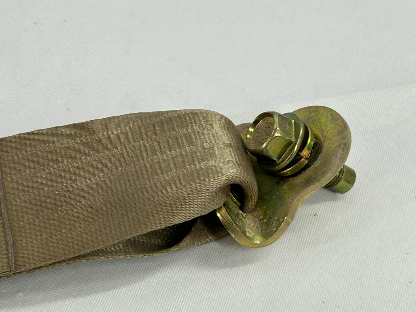 1994-1995 Toyota 4Runner Center Seat Belt Receiver Tan OEM 7338035120E0
