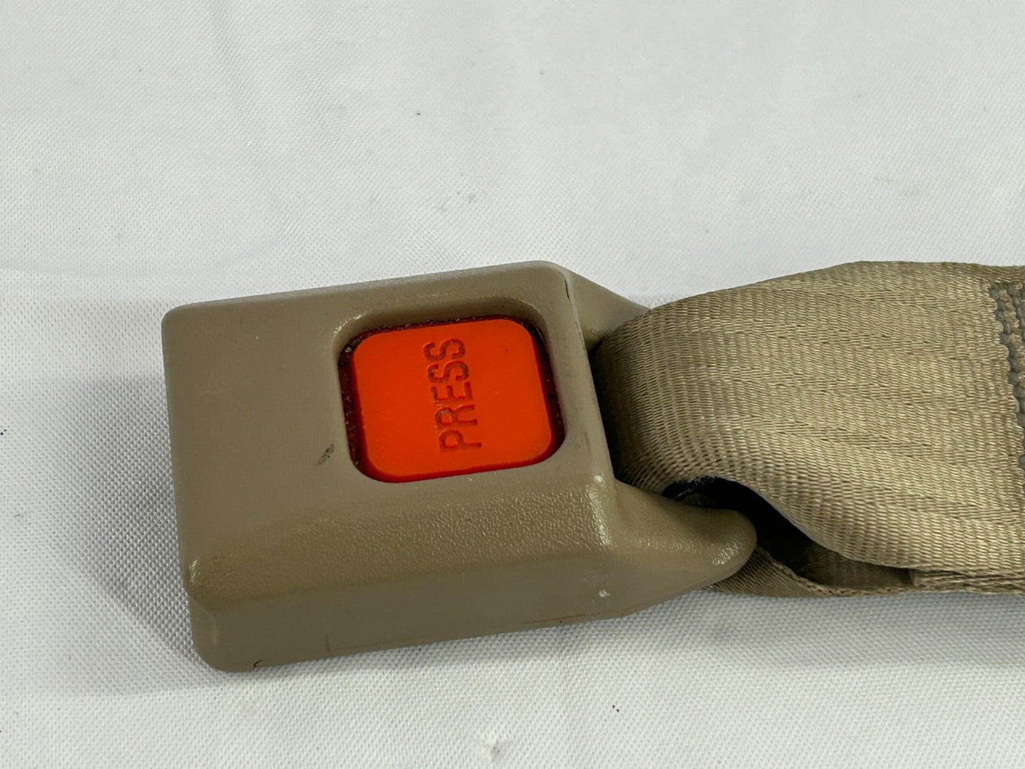 1994-1995 Toyota 4Runner Center Seat Belt Receiver Tan OEM 7338035120E0