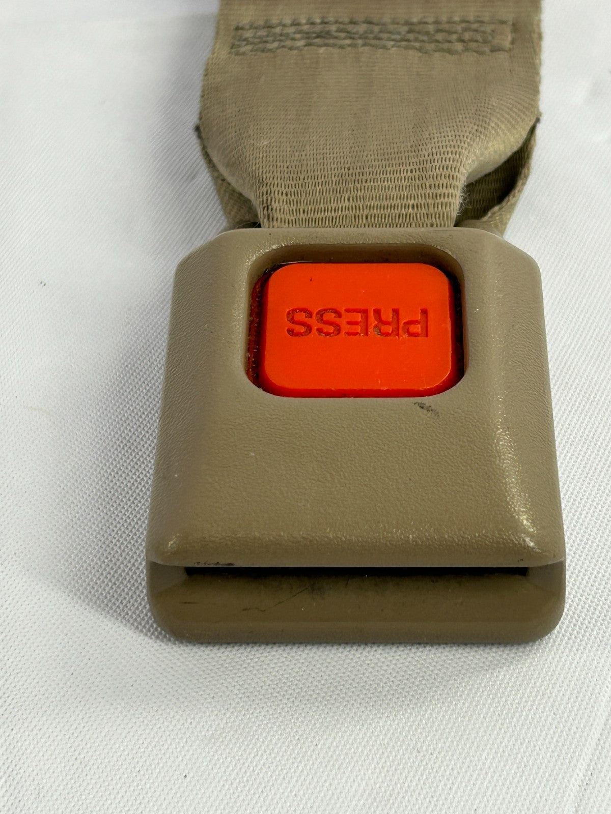 1994-1995 Toyota 4Runner Center Seat Belt Receiver Tan OEM 7338035120E0