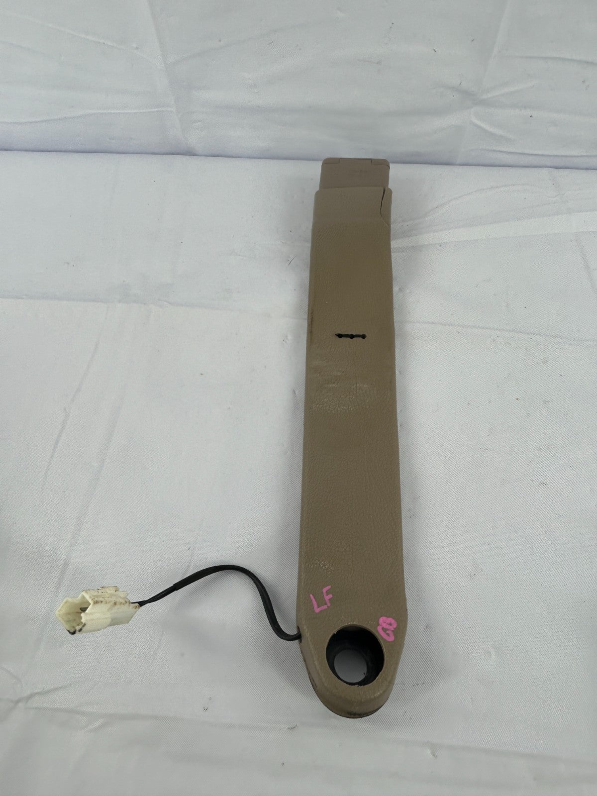 1992-95 Toyota 4Runner Front Left Seat Belt Buckle Receiver OEM 73240-04031-B0