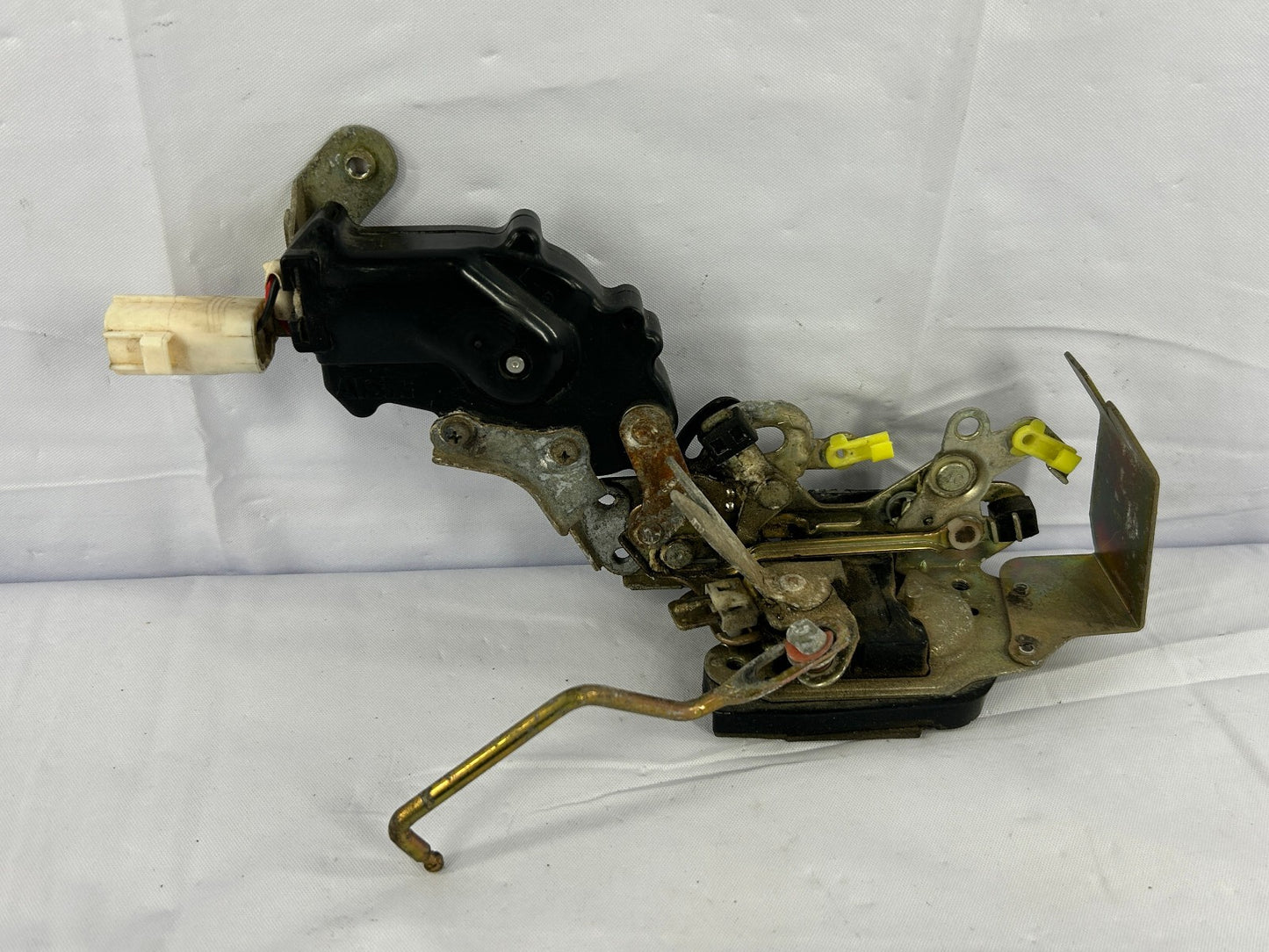1994-1995 TOYOTA 4RUNNER Door Lock Latch Actuator Rear Left 69340-35080