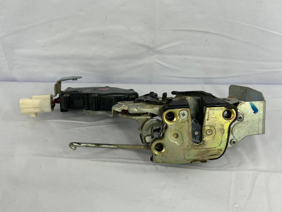 1994-1995 Toyota 4Runner Door Lock Latch Actuator Rear Right 69330-35070