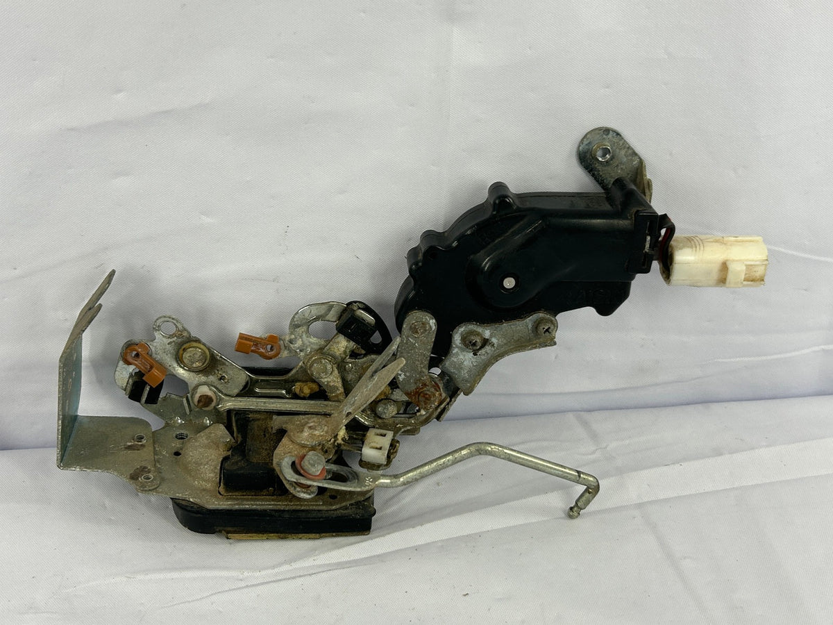 1994-1995 Toyota 4Runner Door Lock Latch Actuator Rear Right 69330-35070