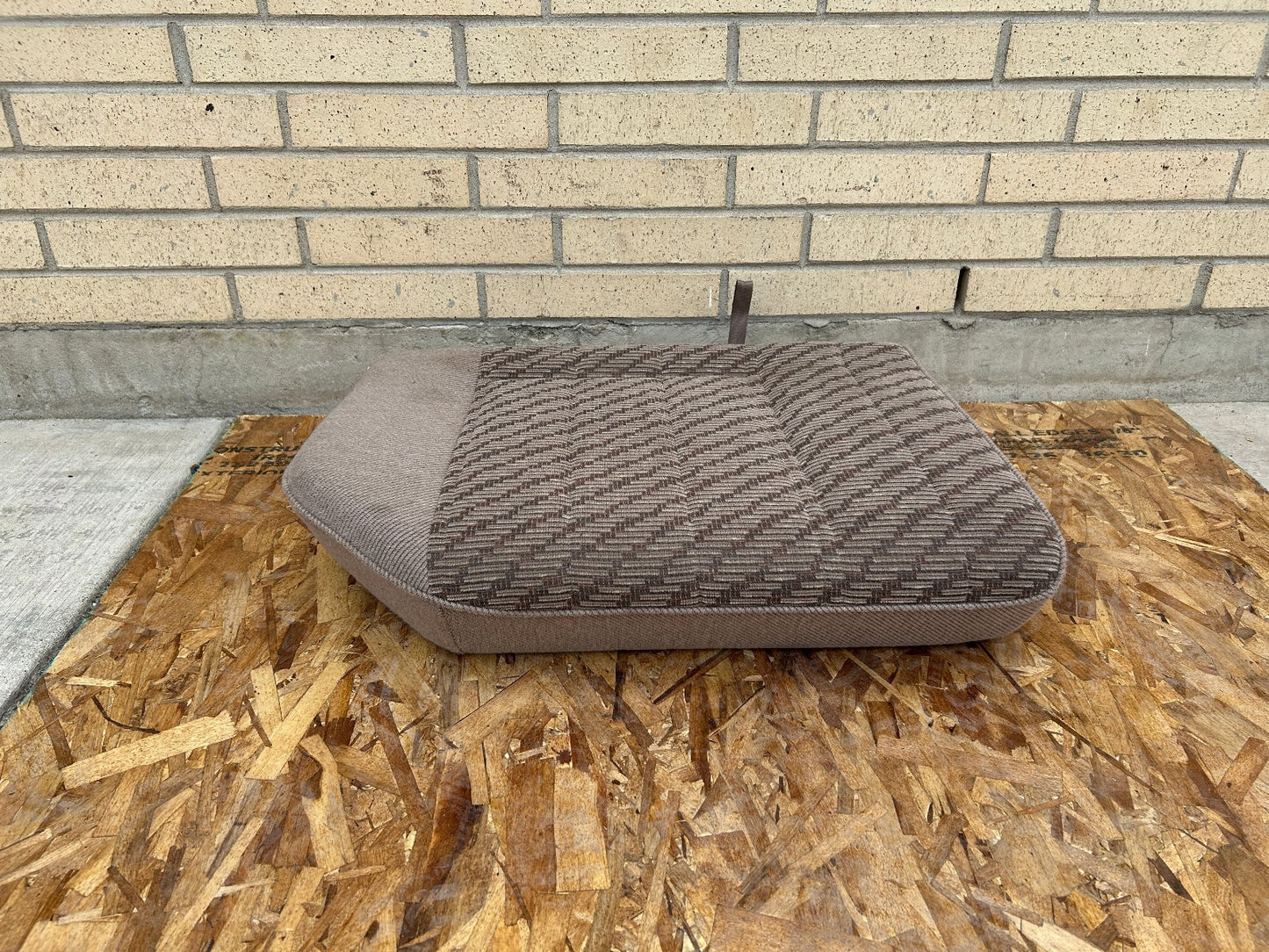 1990-1995 Toyota 4Runner Rear Right Passenger Folding Back Seat Lower Tan OEM
