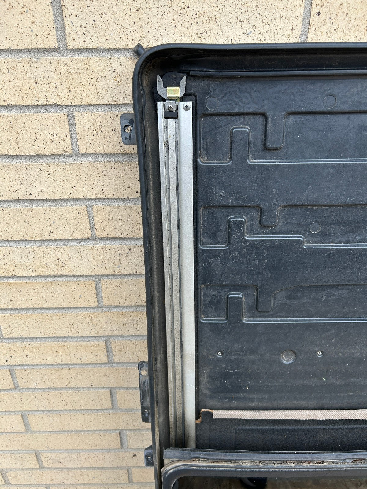 1990-1995 Toyota 4Runner Sunroof Glass Assembly Glass Frame Beige Shade OEM